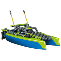 LEGO Technic Catamaran rudder demonstrates precise steering for realistic sailing experiences.