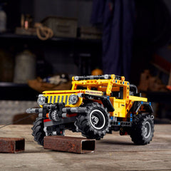 LEGO Technic Jeep Wrangler 42122 articulated suspension helps conquer obstacles