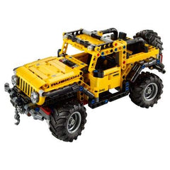 LEGO Technic Jeep Wrangler 42122 hood opens for mechanic-themed play