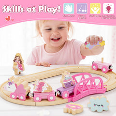 Lehoo Castle magnetic pieces unicorn: easy linking encourages fine motor skills during play.