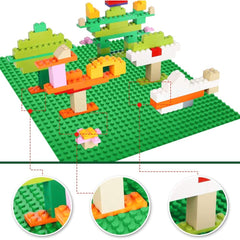 Lekebaby baseplates for compatible brick sets enable castle, town, and fortress builds