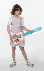 Lightweight 53 cm Lexibook Moana guitar easy transport for children.