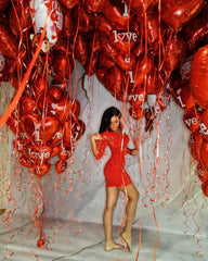 LHOAVWE aluminum foil heart balloons stay shiny and reusable for celebrations.