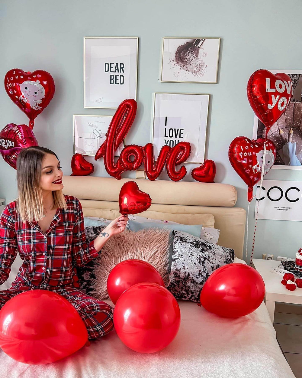 LHOAVWE Valentine balloons arranged as a vibrant backdrop for celebrations.