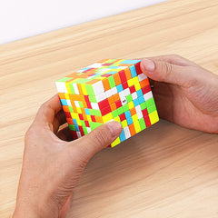 LiangCuber center-block integration enhances stability during turns