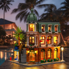 LIGHTAILING battery box and connections illustrate flexible power options for brick scenes.