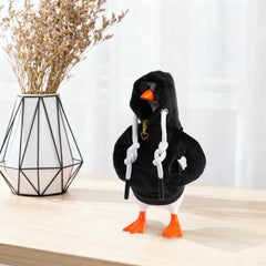 Linastu desk goose closeup of soft fleece material