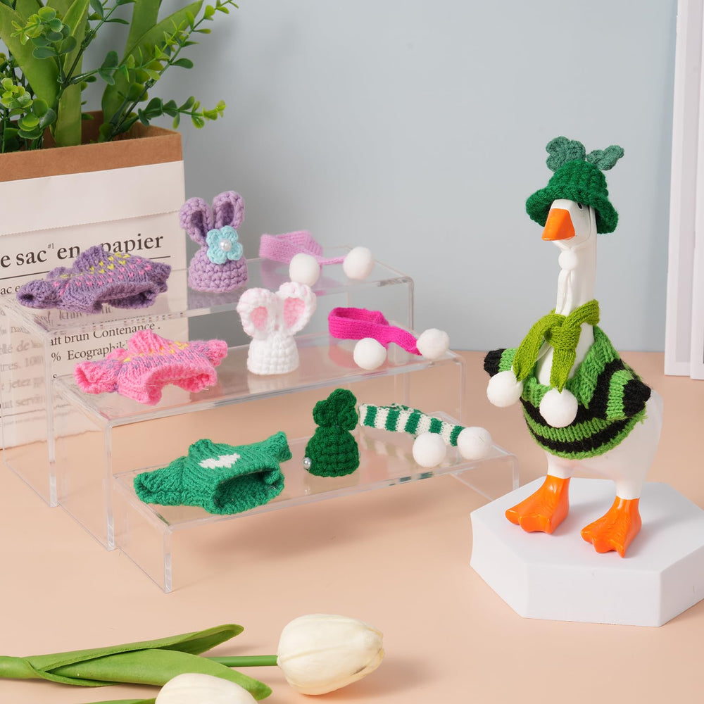 Linastu desk goose gift-pack idea for holiday decorating.
