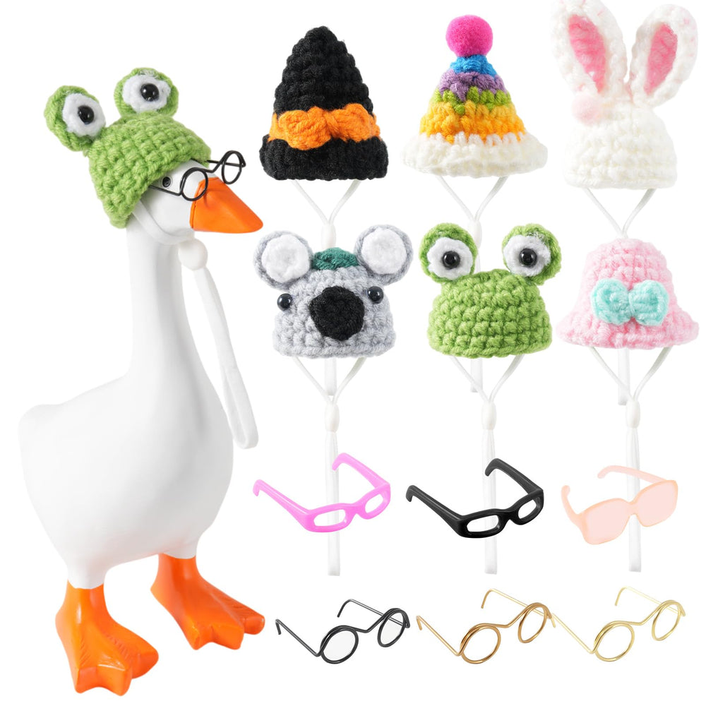linastu desk goose hat on a 7-inch statue for playful desk decor.