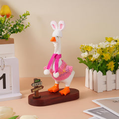 Linastu desk goose magnetic attachment enables easy dressing.