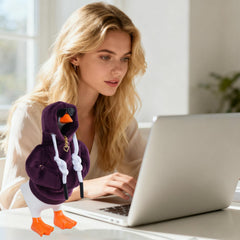 Linastu soft fleece material highlights cozy goose outfits