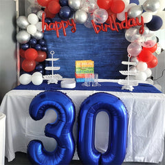 Lingqiang high-quality foil balloon resists tearing during celebrations.