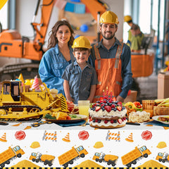Litmitfu construction tablecloth used outdoors for picnic or garden parties.