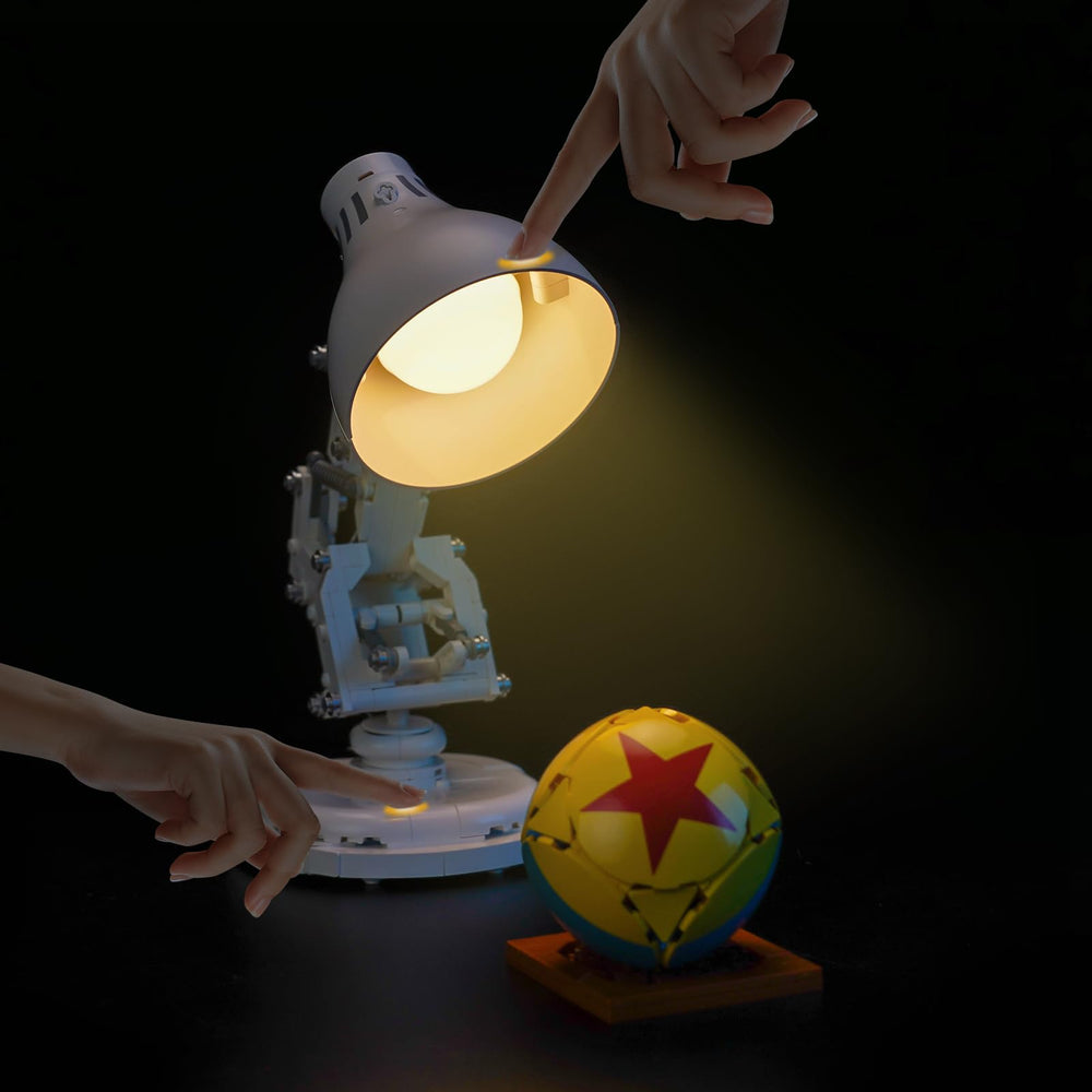 LocoLee LED lighting kit wired for USB-powered brightness