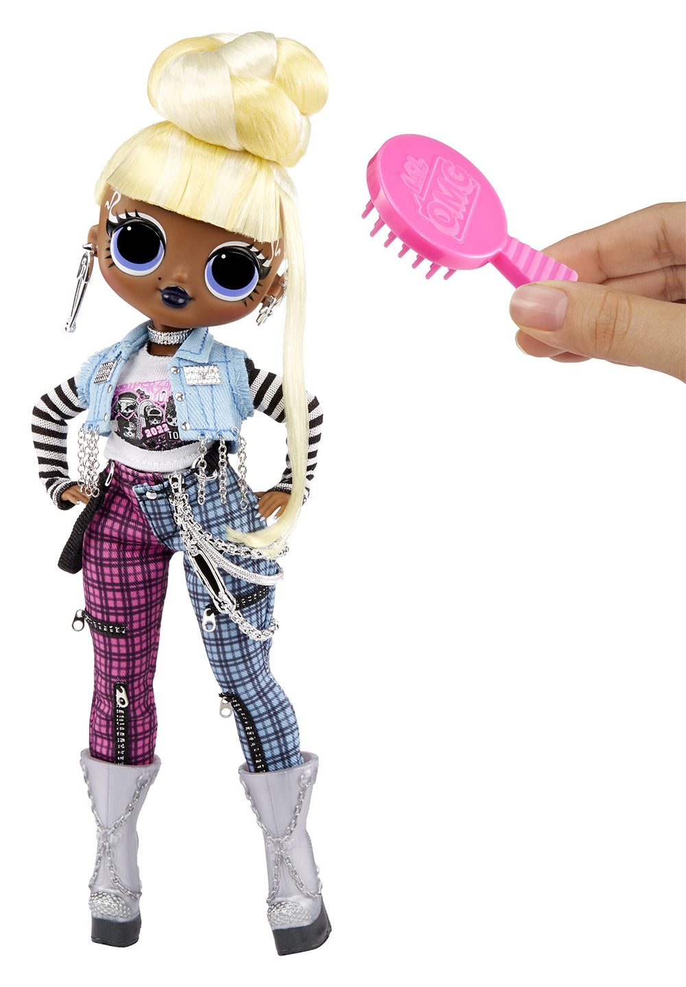 L.O.L. Surprise! OMG Melrose packaging and accessories highlight the unboxing delight.