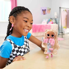 L.O.L. Surprise Olivia Flutter butterfly sunglasses add a bold, on-trend look.