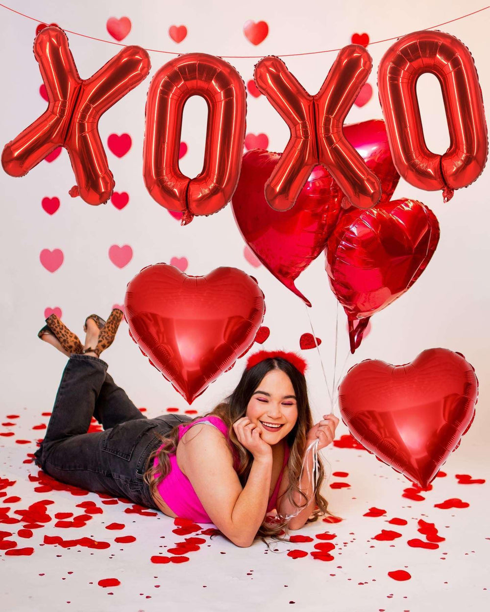 Lovoir durable aluminum film balloons resist wear and are reusable after events.