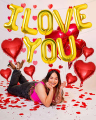 Lovoir Valentine decor set for romantic celebrations