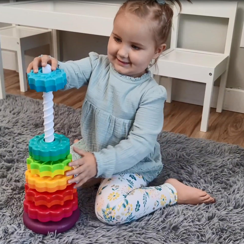 LUCKFUTURE spinning disks stack demo promotes hand-eye coordination during stack-and-rotate play.
