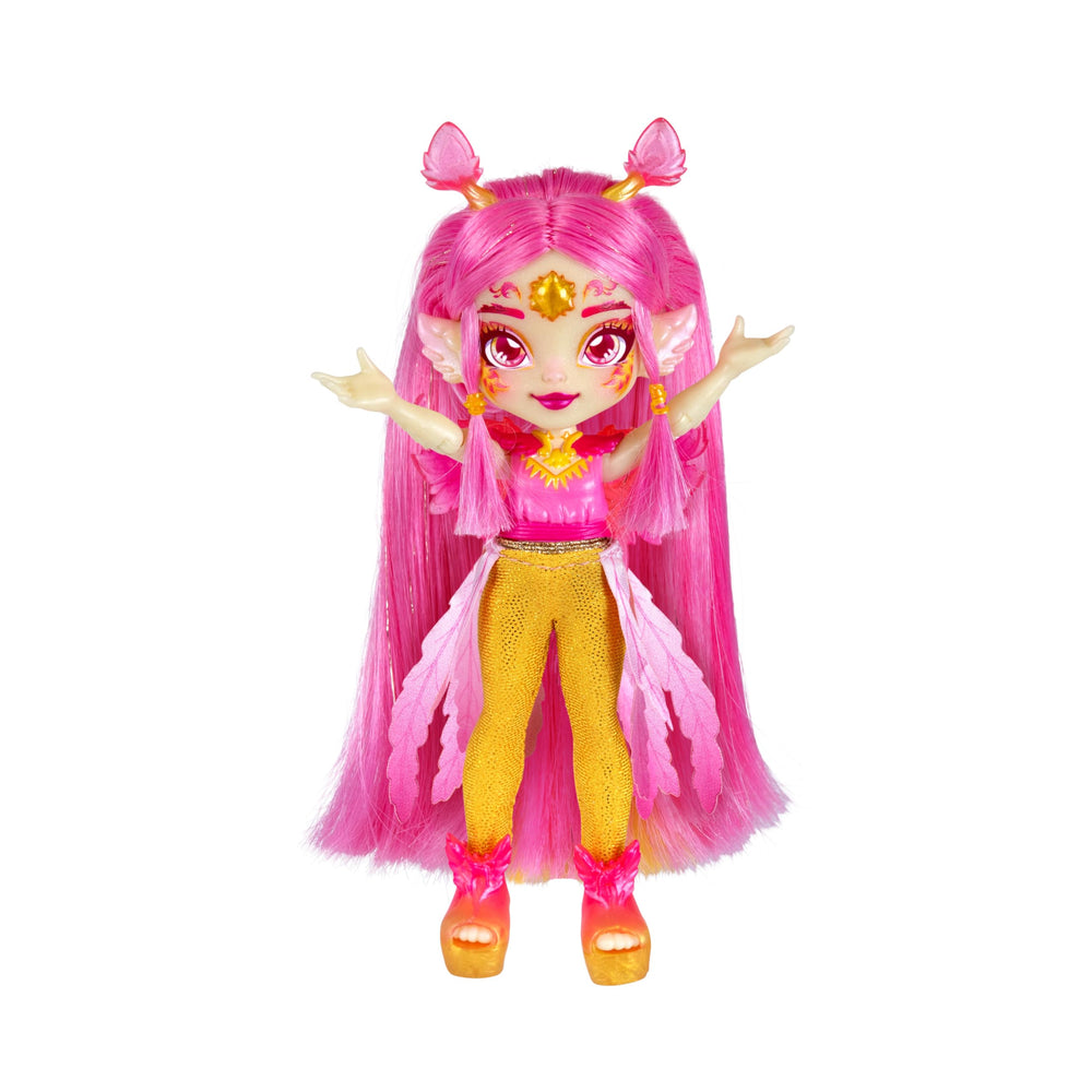 Magic Mixies Pheona brushable hair invites styling fun.