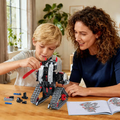 MagicKidz 3-in-1 battle tank invites imaginative, multi-model building sessions.