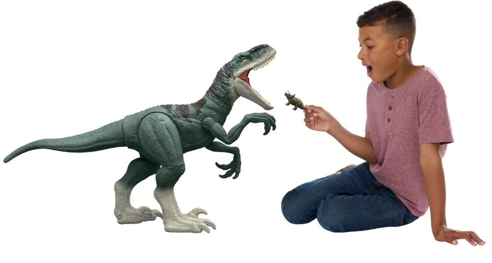 MAGNETOE Triceratops mini figure expands play scenarios with a protective herbivore ally