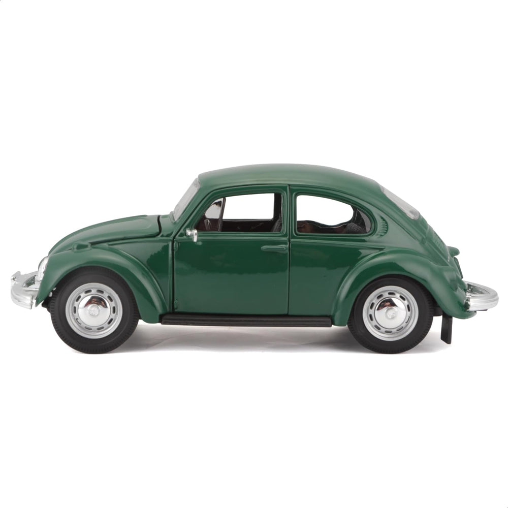 Maisto Beetle Green 1:24 scale model designed for collectors and display shelves