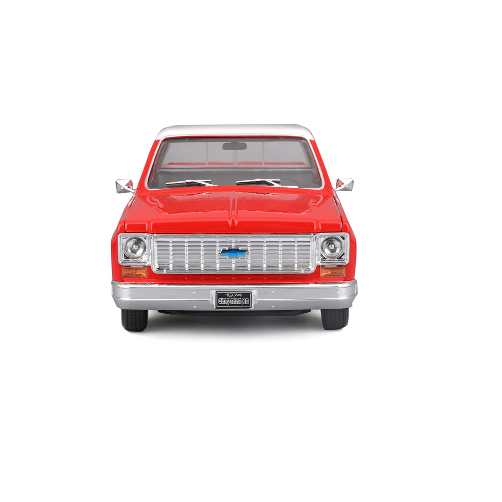 Maisto 1:18 Special Edition C10 Cheyenne Super adjustable seat backs on select models