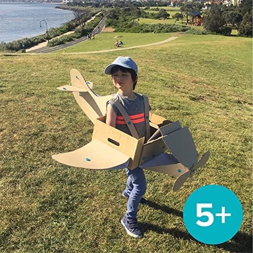Makedo Discover group play session illustrating shared creativity and collaboration.