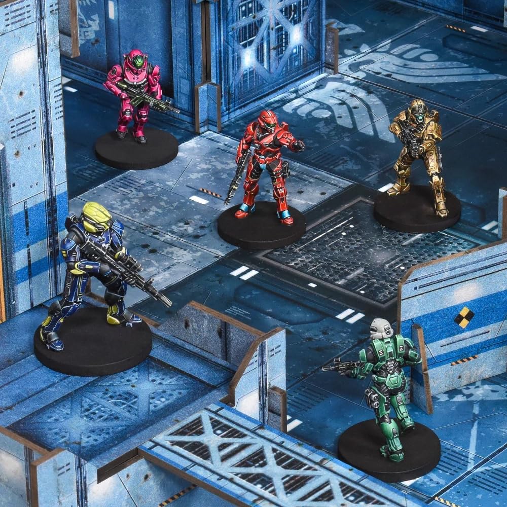 Halo Flashpoint weapons and modes add iconic flavor for play.