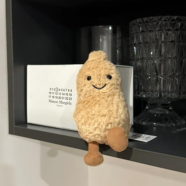 Maomoto gift-ready peanut plush enhances birthdays and special occasions.