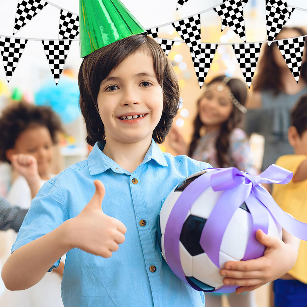 MARFOREVER checkered flag banner enhances sports-themed party visuals