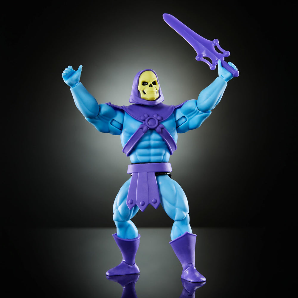 Two alternate heads with Masks of Power for varied looks