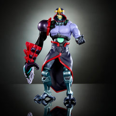 Masters of the Universe Skeletor Deluxe, removable crown accentuates premium display and poseability.