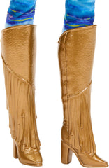Uma scaly top with knee-high boots, authentic movie-inspired style for adventures.