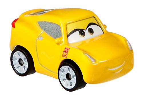 Mattel Disney Cars Minis 3-Pack die-cast detailing and bright paint improve tactile feel during play.