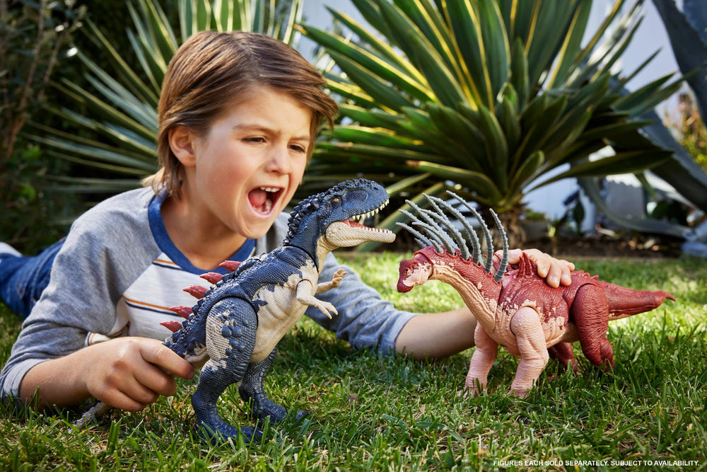 Mattel Jurassic World Mapusaurus bite action enables dramatic play sequences