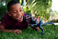 Mattel Indoraptor with huge claws and glowing eyes for dynamic play.