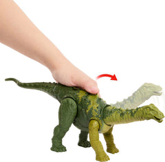 Mattel Jurassic World Wild Roar Nigersaurus makes a great gift for kids aged 4 and up