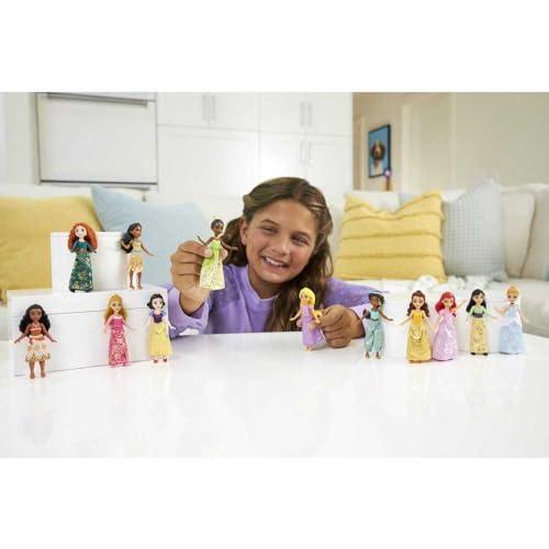 Packaging from responsible sources for the Moana doll.