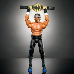 Over 30 articulation points enable lifelike posing and playability.