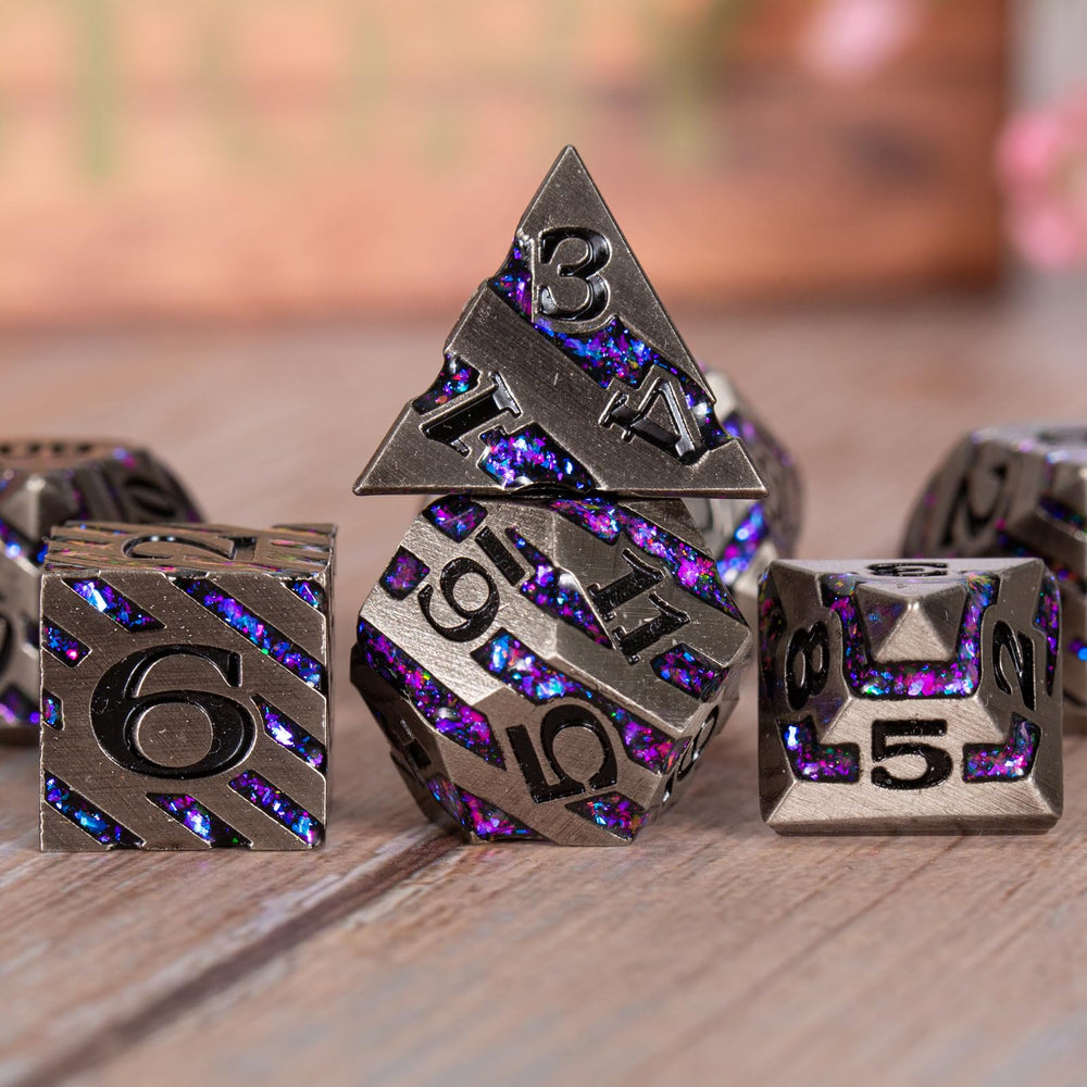 Maywin Inlay Metal Dice Set d10 face emphasizes readable digits and stylish craftsmanship