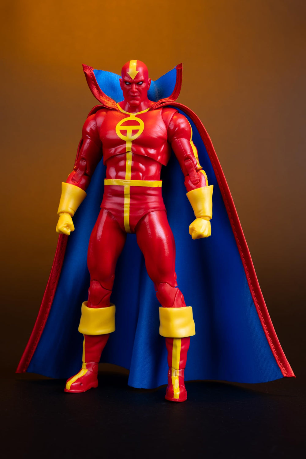 Red Tornado extra hands expand posing options by McFarlane Toys