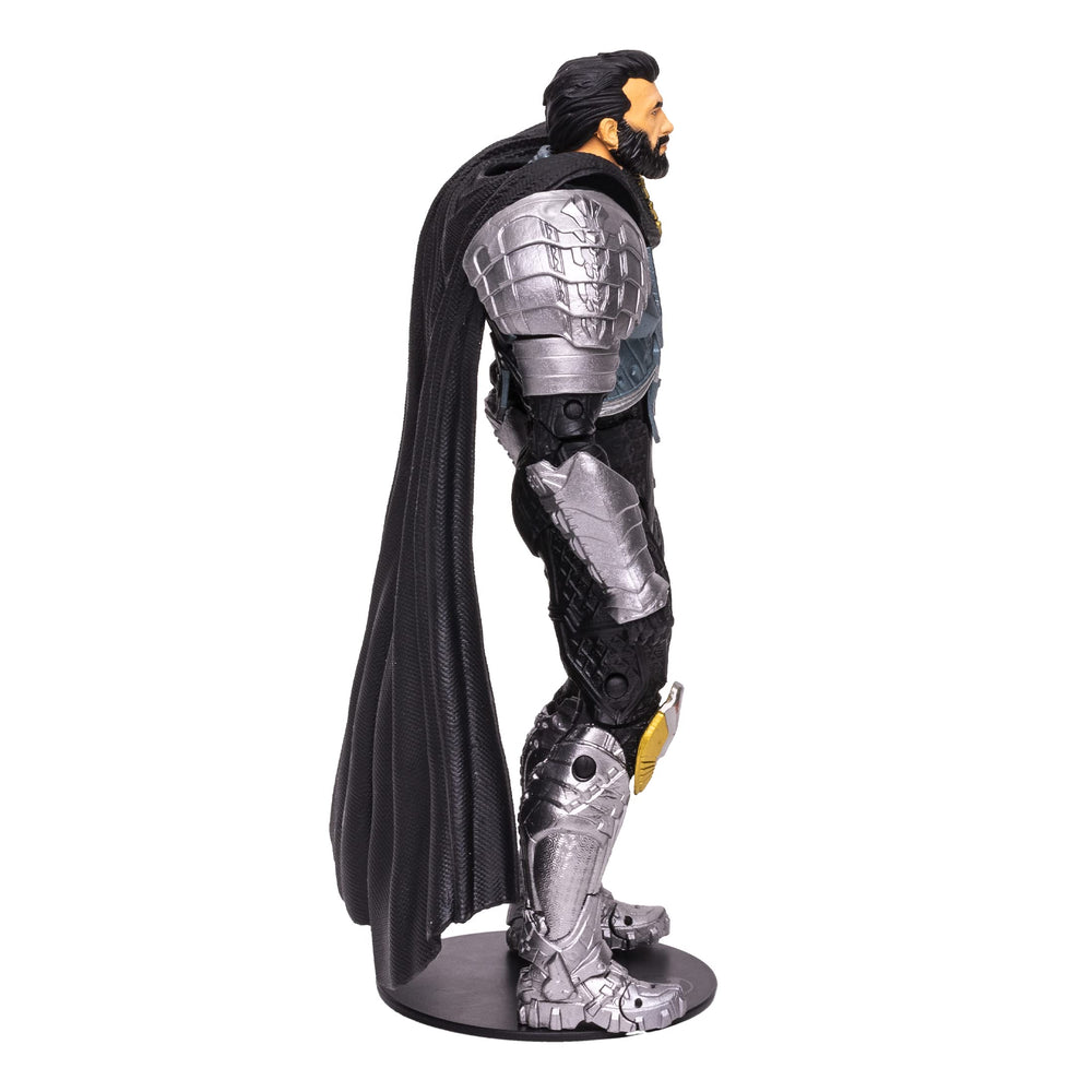 McFarlane Toys General Zod alternate hands enable dynamic posing options.