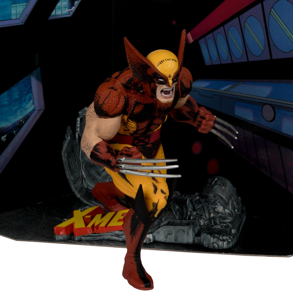 McFarlane Toys Wolverine 1:10 action pose on base ideal for shelf dioramas