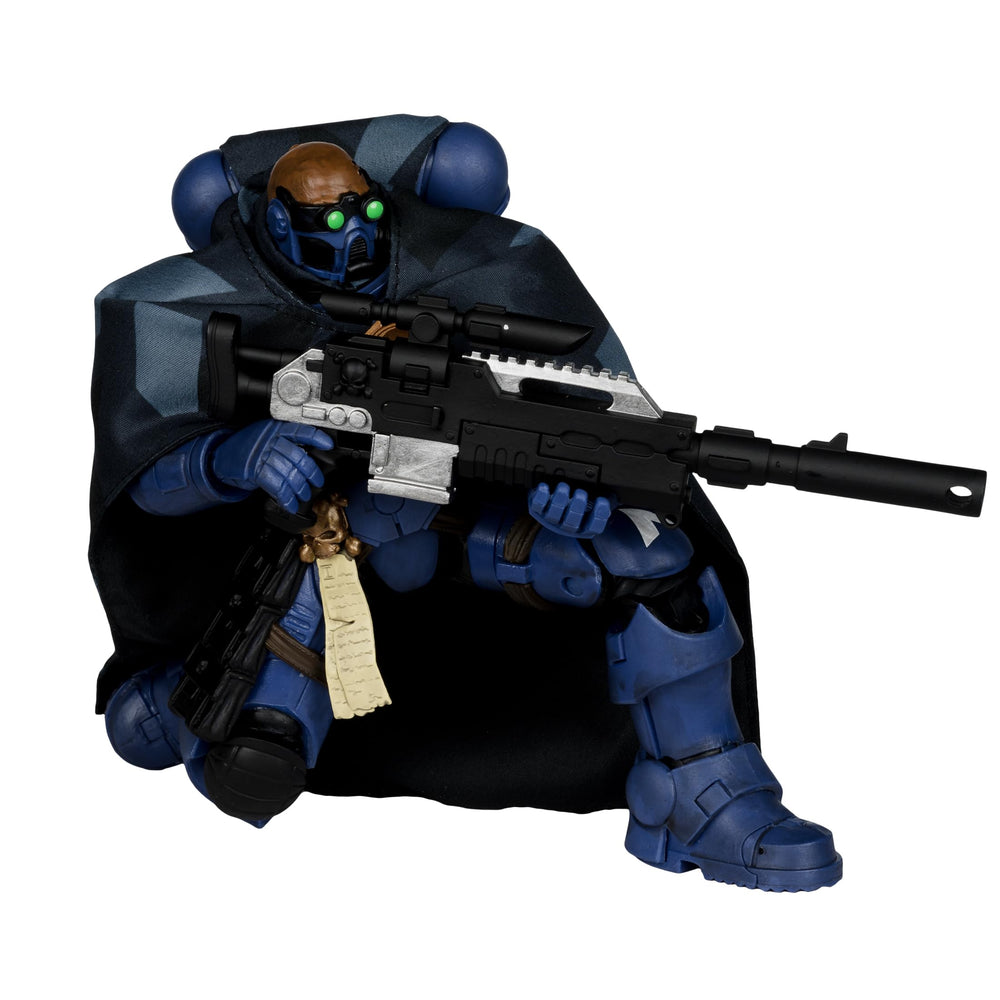McFarlane Toys Warhammer Eliminator cloak adds dramatic movement for posing.