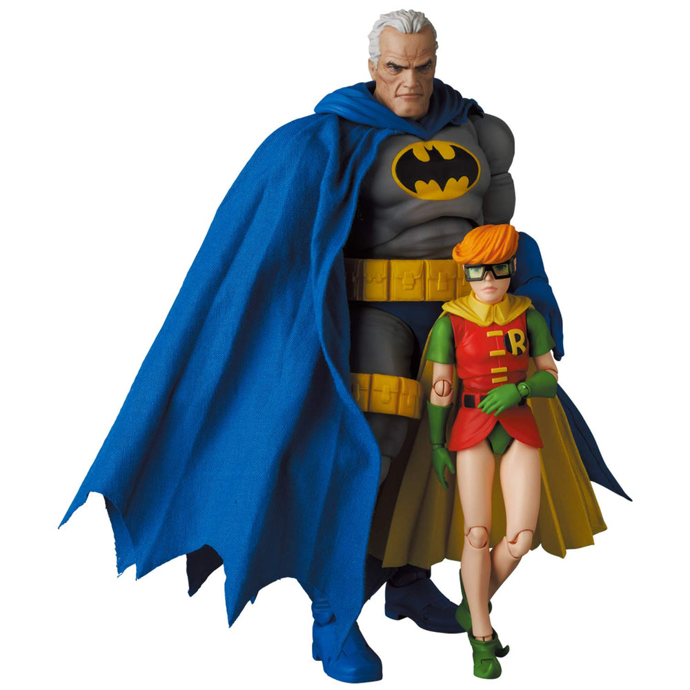 Medicom MAFEX cape made of cloth with wire for shaping.