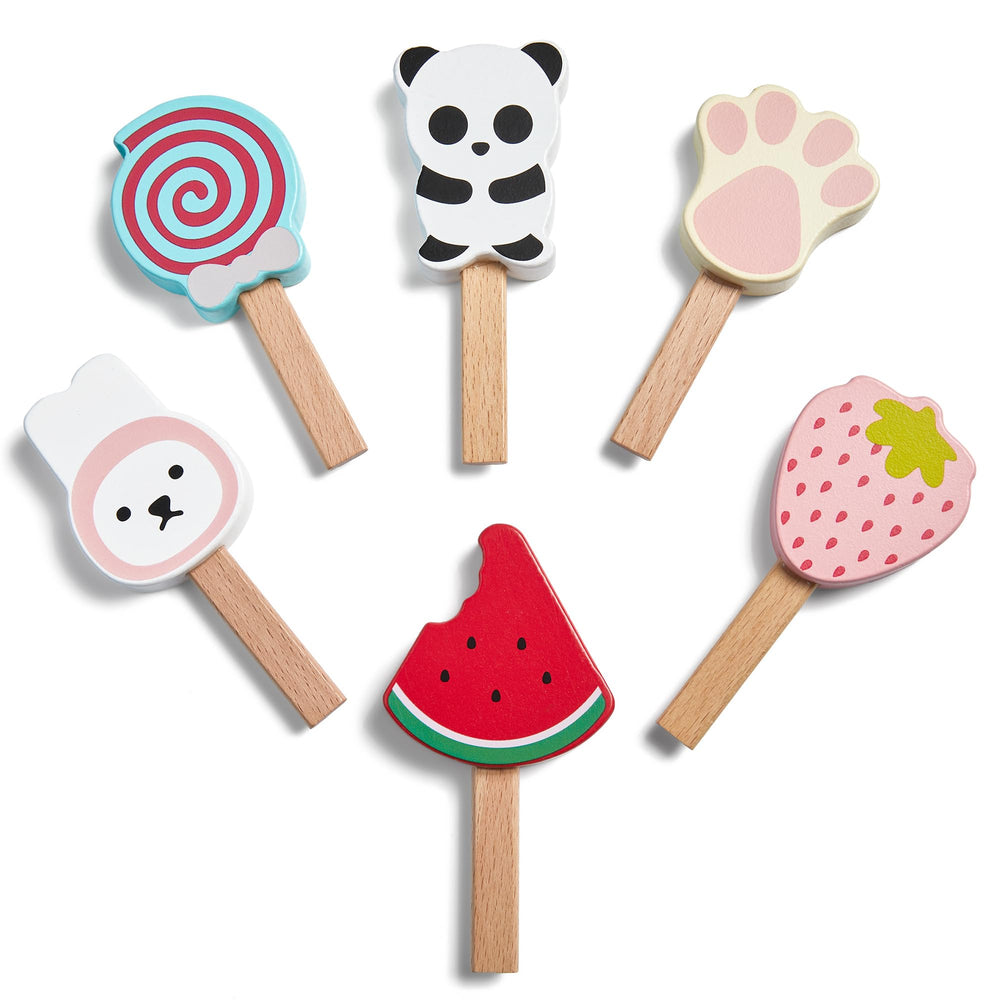 Medoga ice cream ball for colorful scoops during imaginative play.