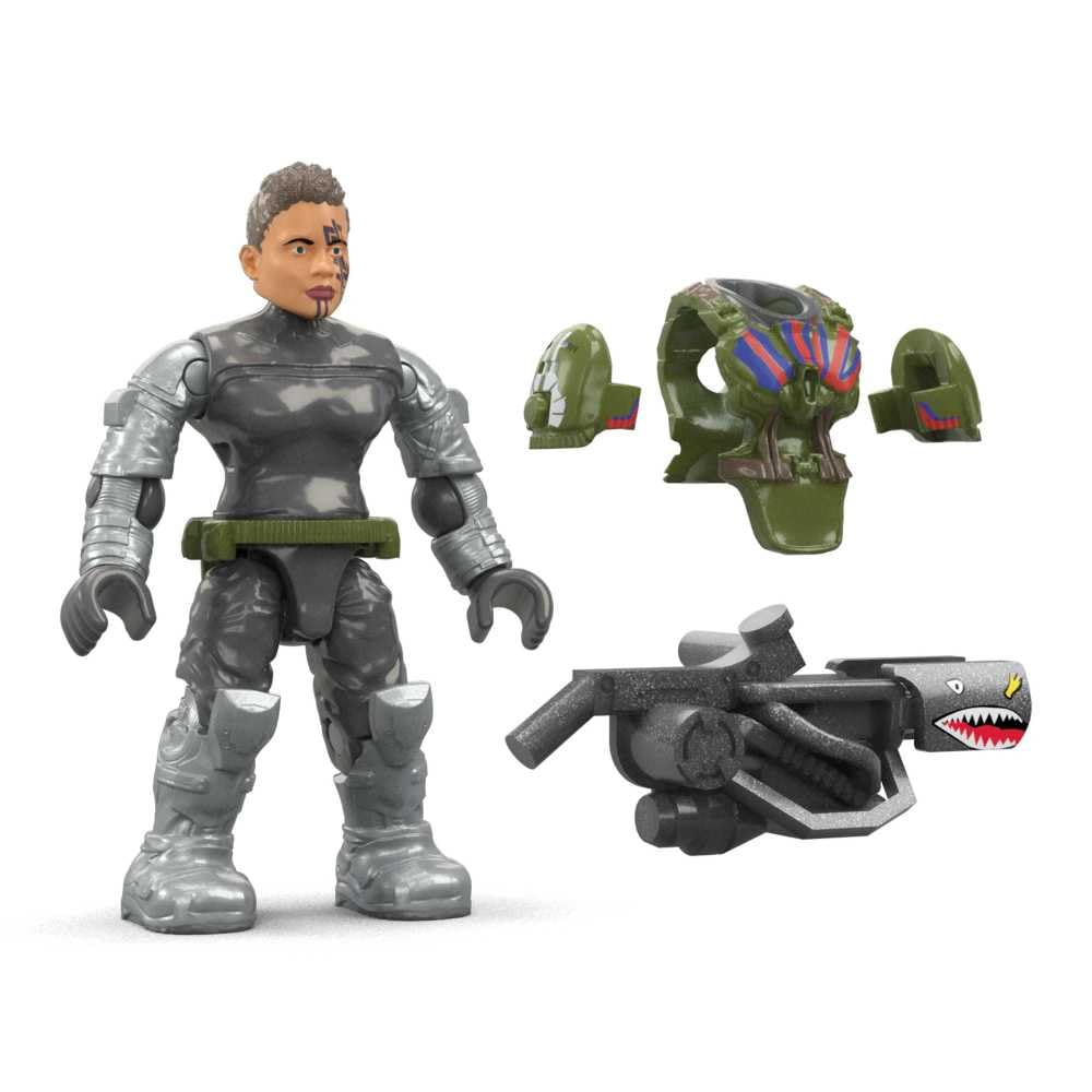 Mega LT. Colonel Kinsano on shelf beside Halo Heroes Series 18 figures.