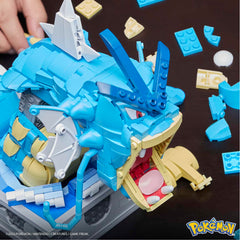 Mega Brands MEGA Pokémon Gyarados pivoting neck enhances poseability for collectors.